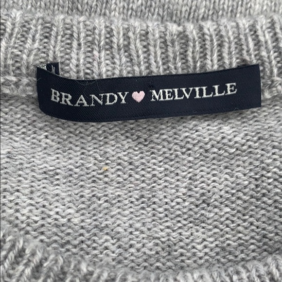 📌 Brandy Melville Bernadette Striped Sweater - Picture 3 of 6